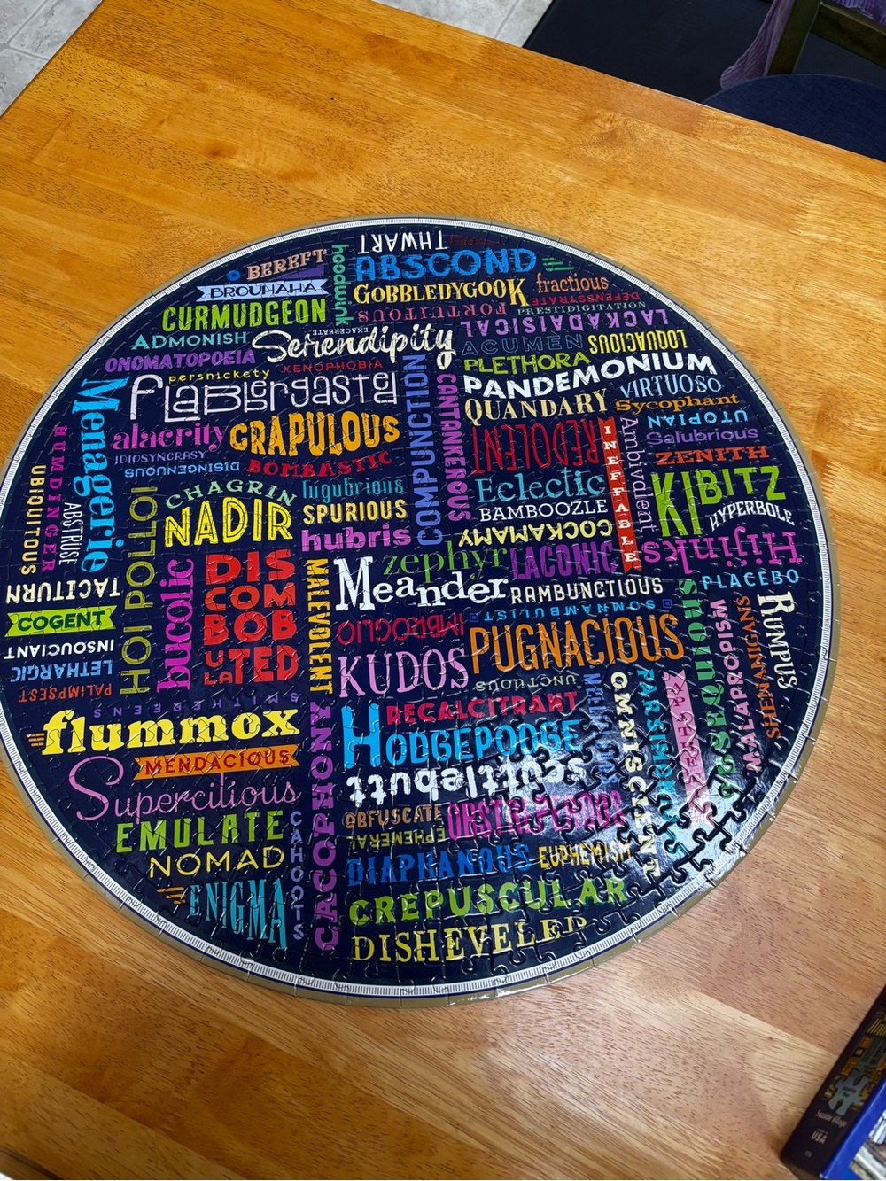 Eeboo 100 Great Words Round Puzzle - 500 Pieces
